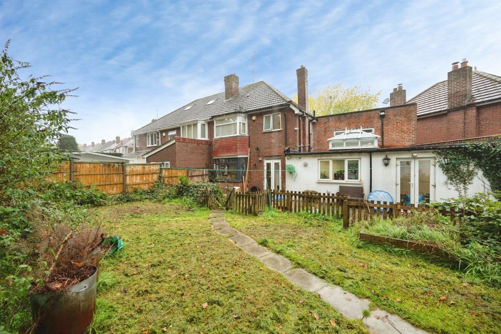 Property photo 2 of 21