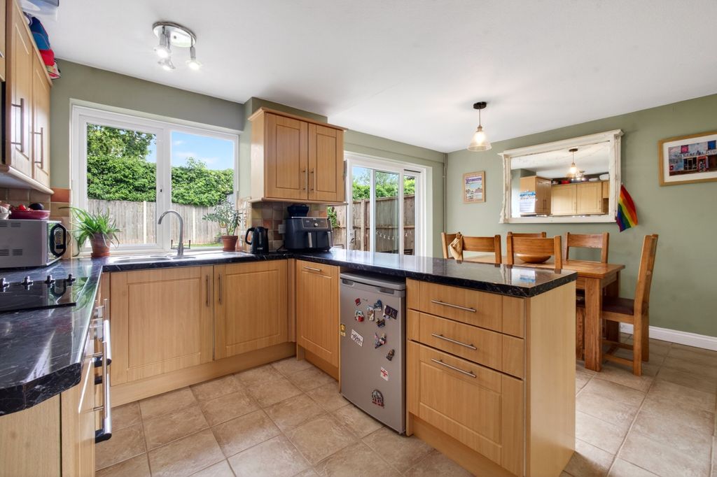 Property photo 3 of 19 Kitchen Dining Room