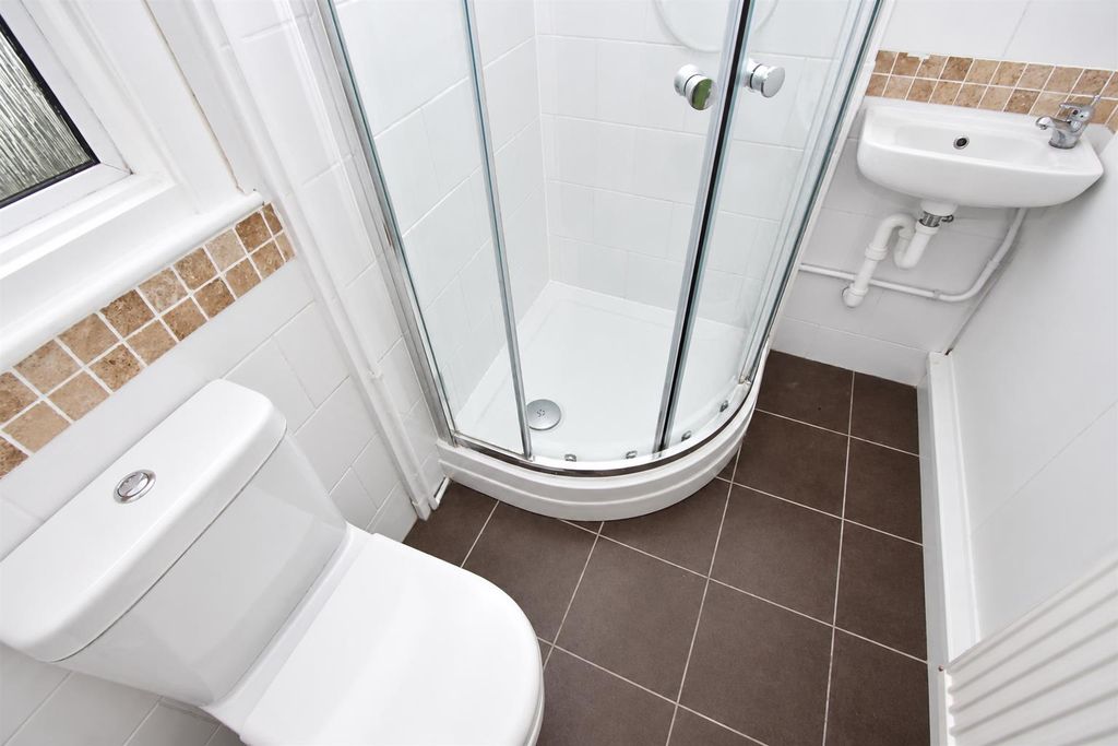 Property photo 3 of 3 84 Shower Room.Png