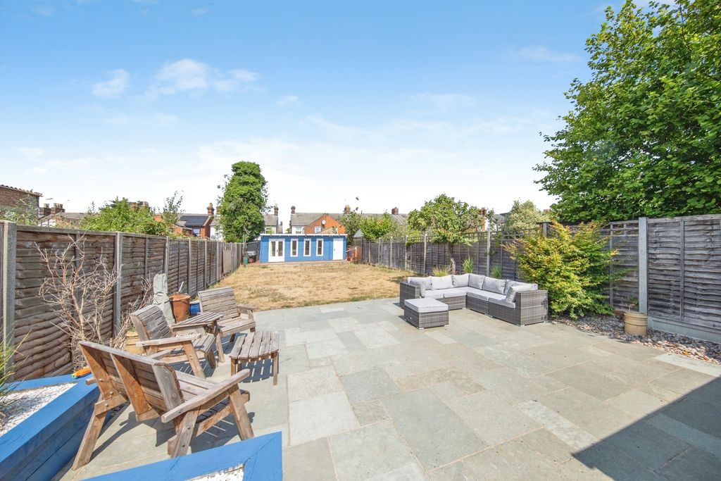 Property photo 1 of 25 Pbox-Img.Jpg
