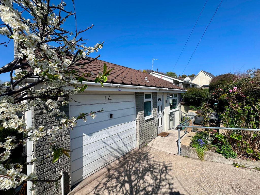 Property photo 2 of 50