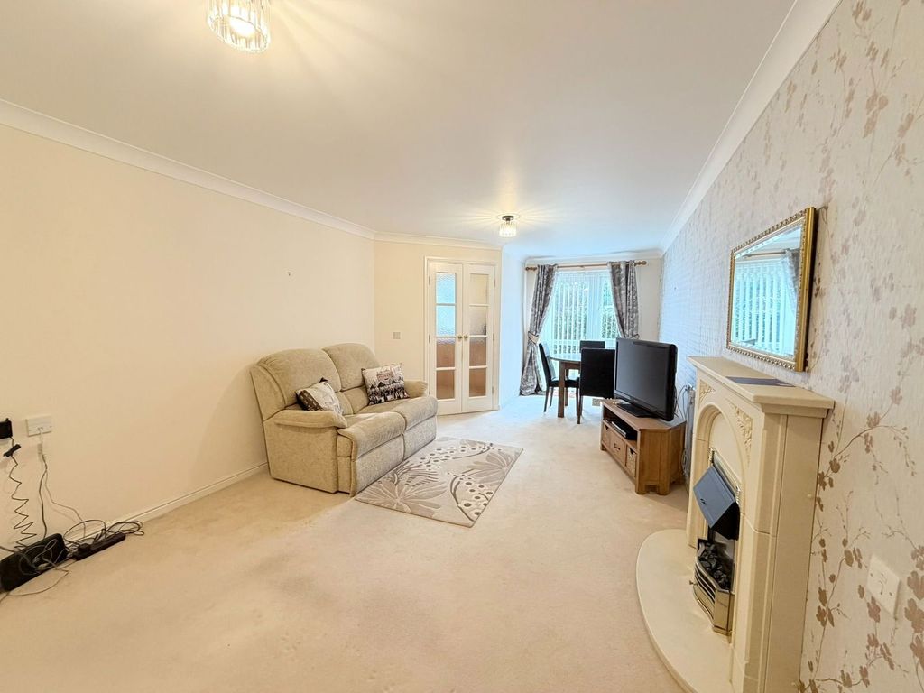 Property photo 3 of 14