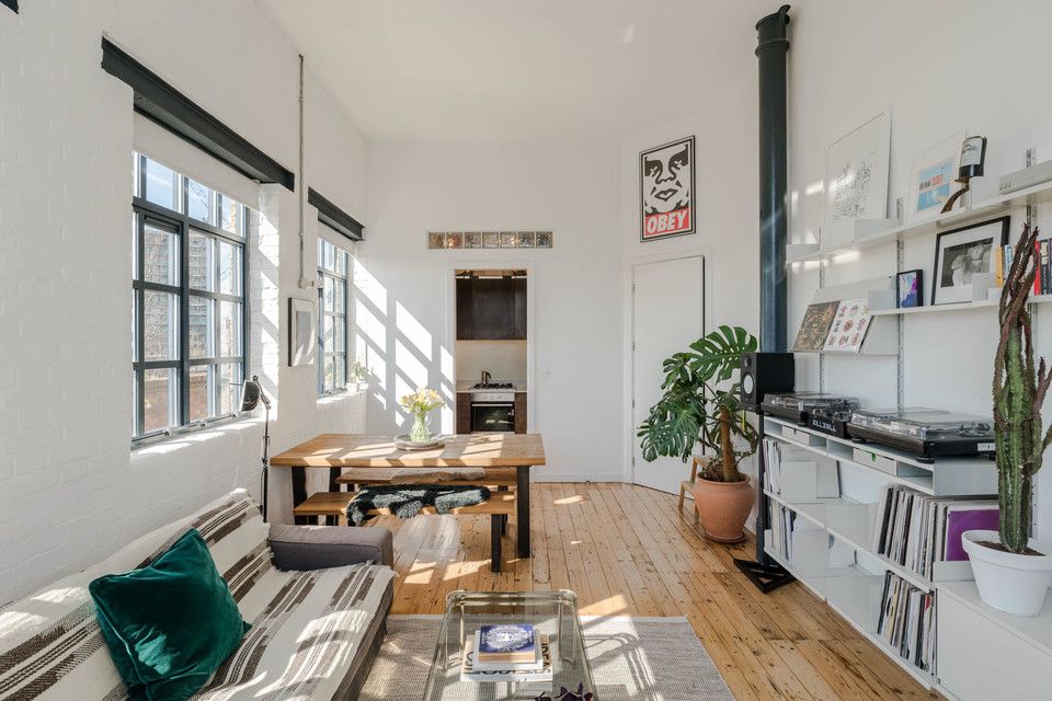 Property photo 3 of 23