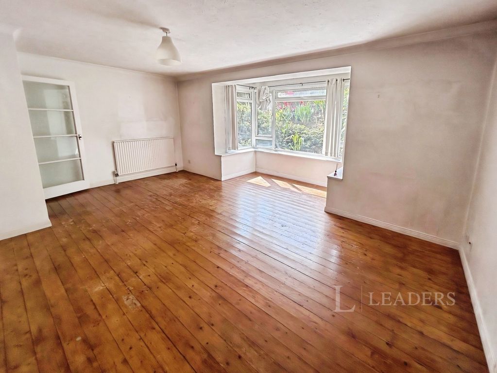 Property photo 2 of 10 Pbox-Img.Jpg