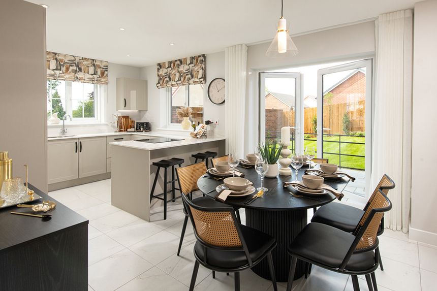 Property photo 3 of 11 001 Vistry_Countryside_Kensingtonfields_Kingfisher_Web