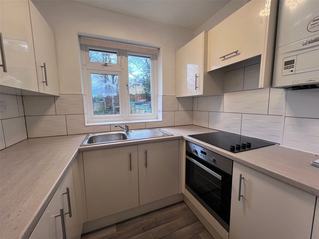 Property photo 2 of 10 Picture No. 04