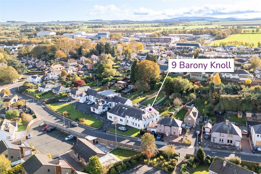 Property photo 3 of 19 9_Barony_Knoll-01.Jpg