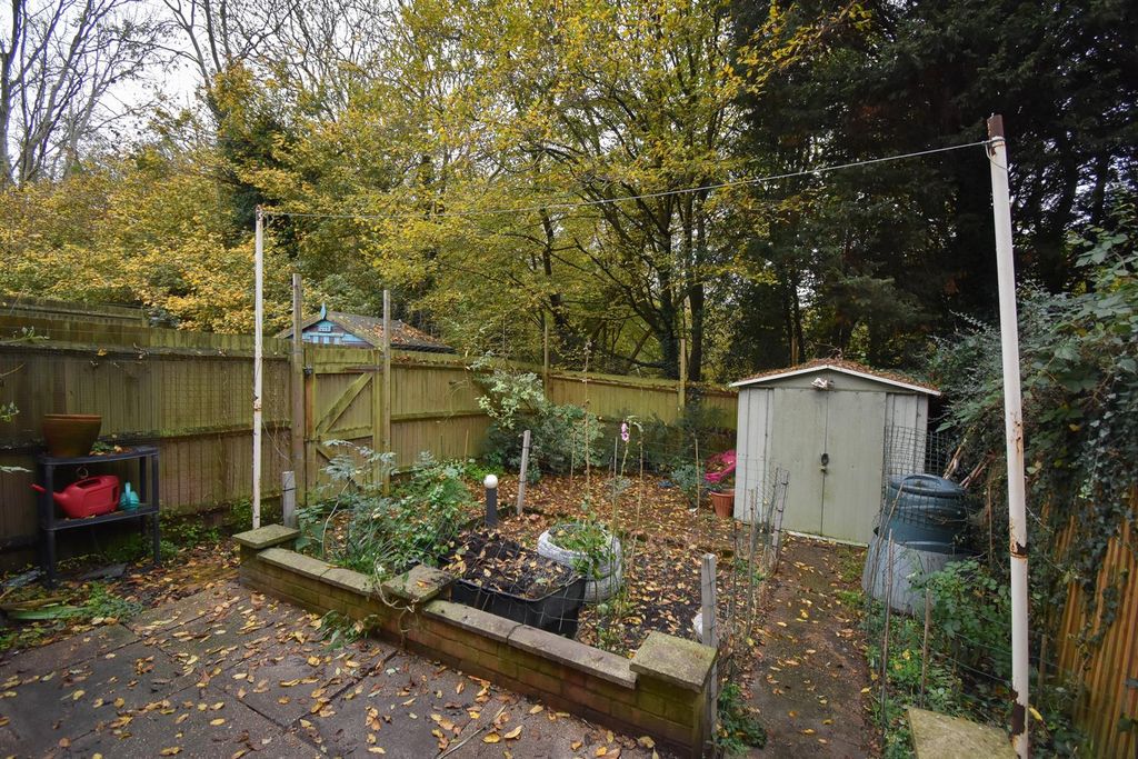 Property photo 3 of 15 Garden