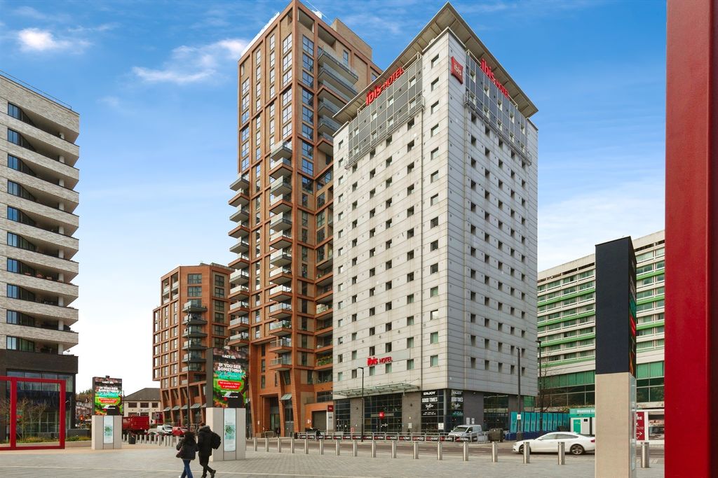 Property photo 1 of 15