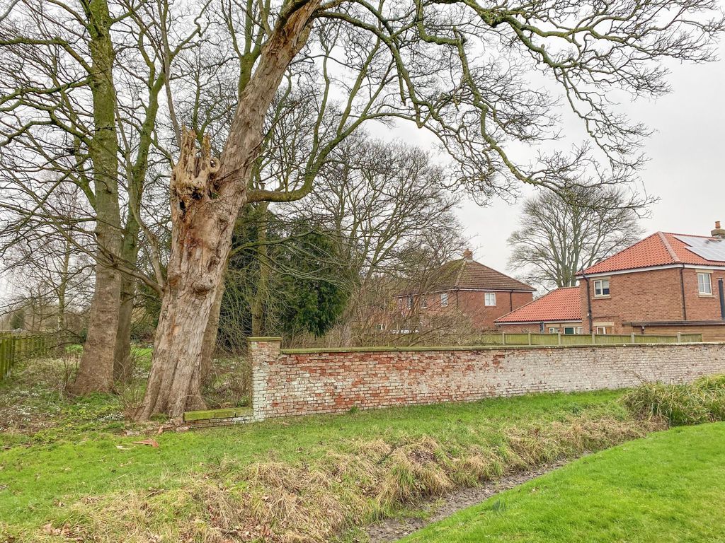 Property photo 2 of 4 Photo 2