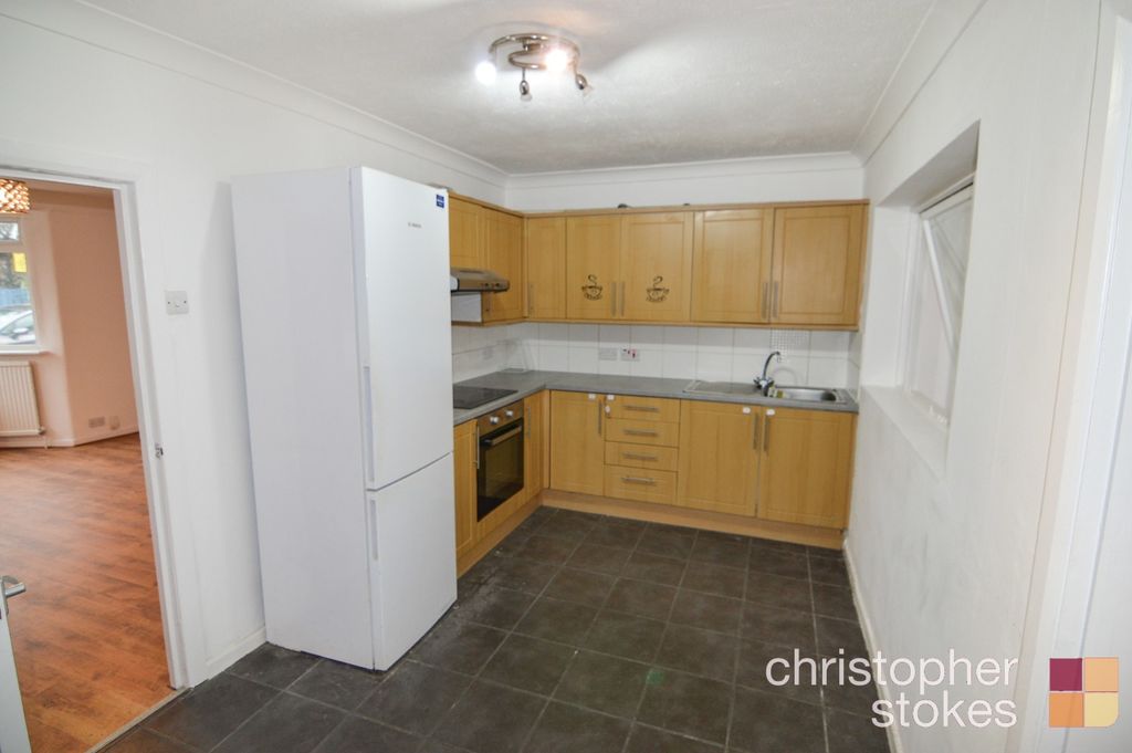 Property photo 2 of 9 4330212