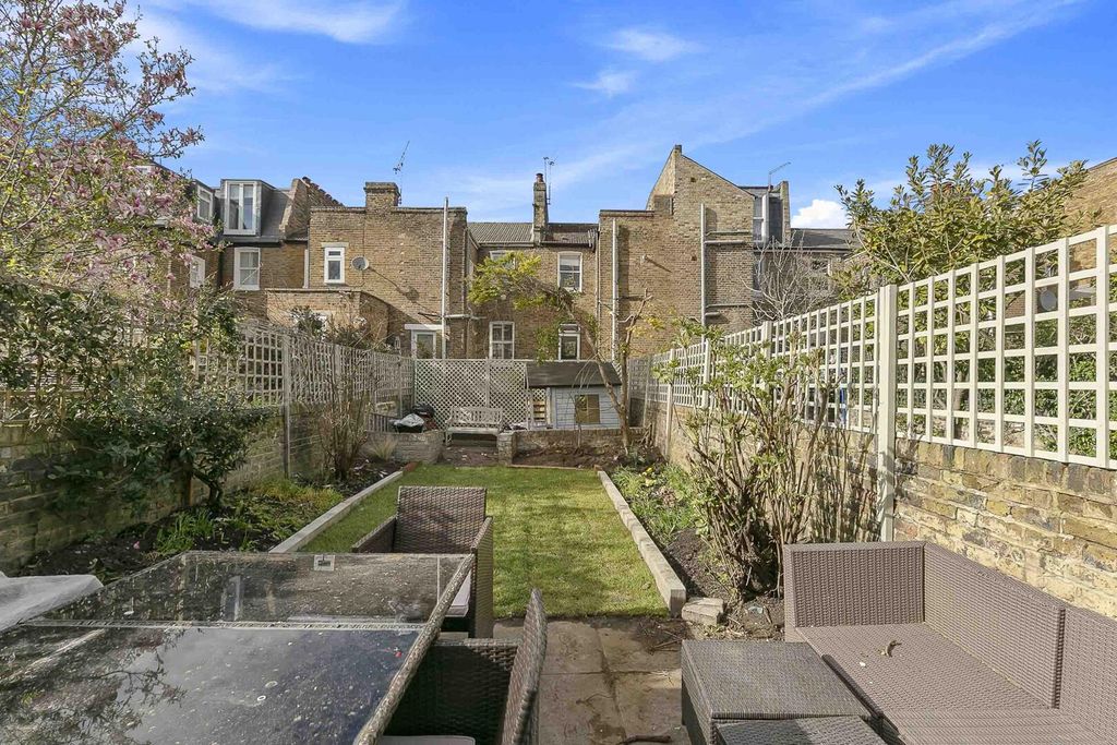 Property photo 1 of 12 Rear Garden