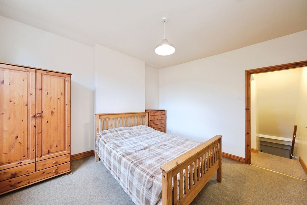 Property photo 3 of 18 Pbox-Img.Jpg