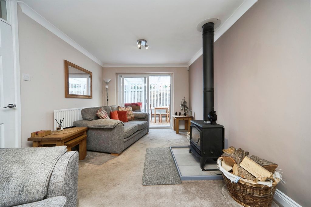 Property photo 2 of 15