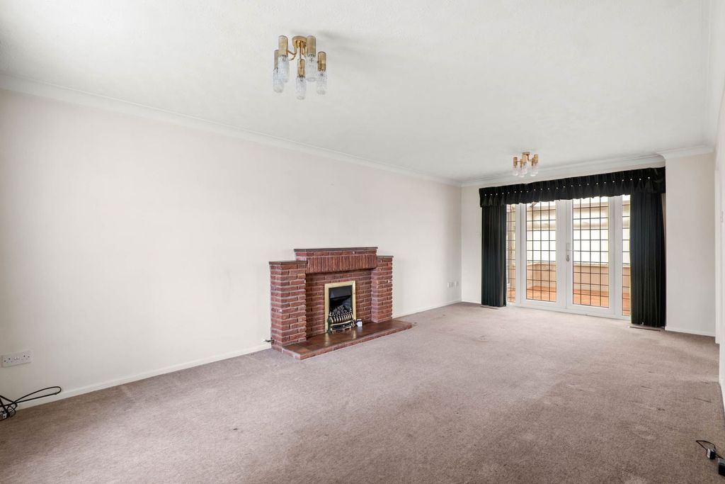 Property photo 3 of 15