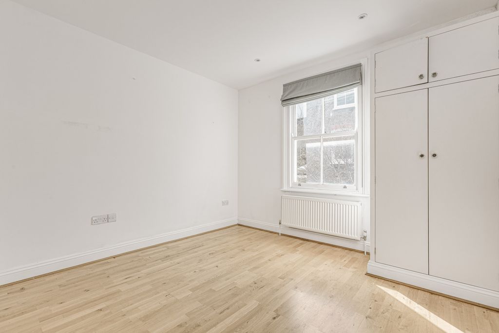 Property photo 3 of 6