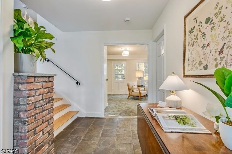 Property photo 3 of 8 <Alttext/>