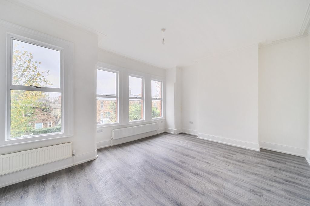 Property photo 2 of 16 1376254-10-6911E6...