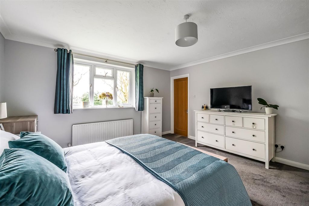 Property photo 2 of 19 F4-White-Lodge-4.Jpg