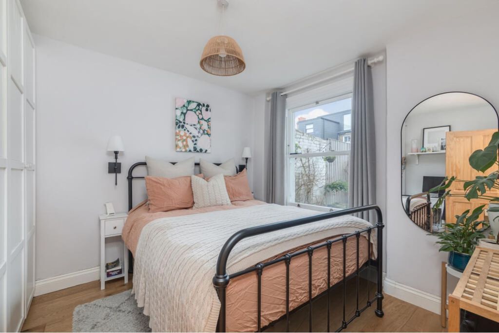 Property photo 2 of 7 Bedroom One