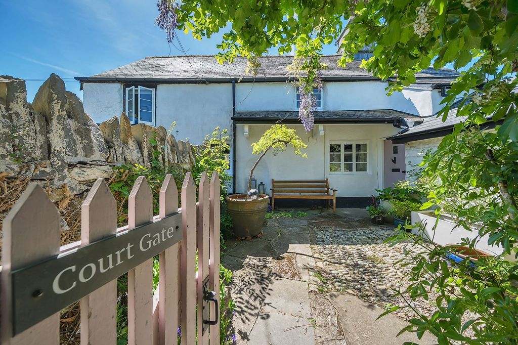 Property photo 1 of 25
