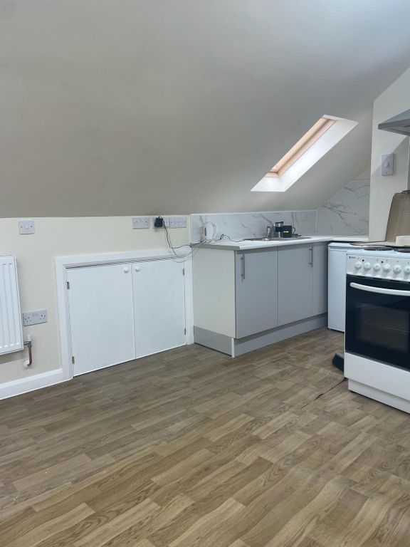 Property photo 1 of 3