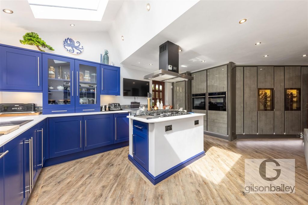 Property photo 2 of 61 Gb-3.Jpg