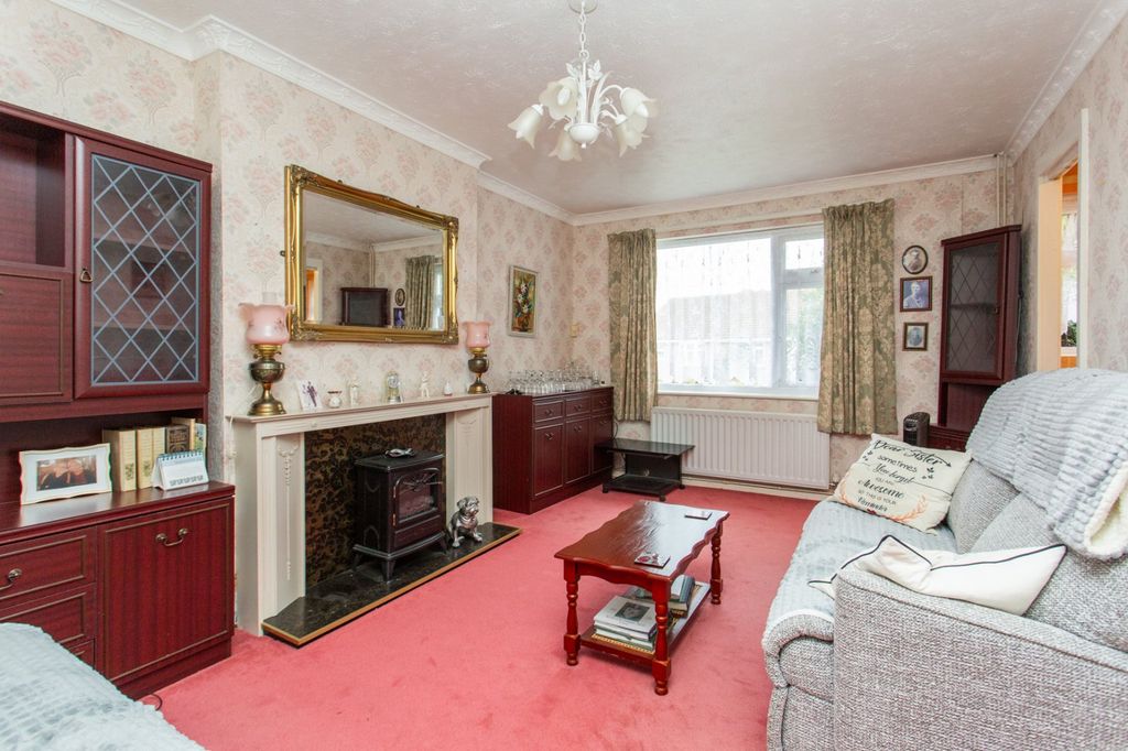 Property photo 2 of 16 Picture 2