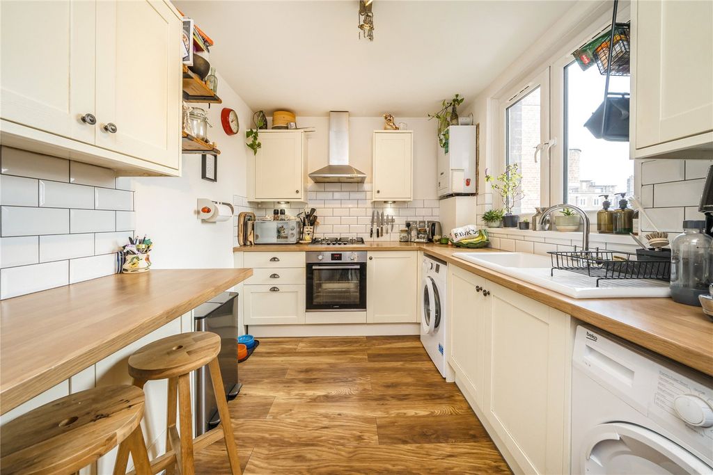 Property photo 1 of 12 Picture No. 11