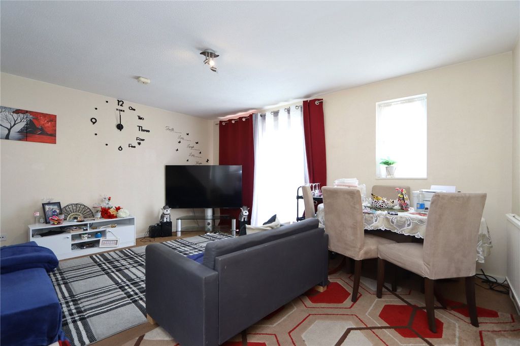 Property photo 3 of 11 Picture No. 02