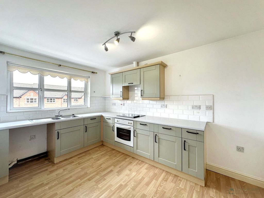 Property photo 2 of 14