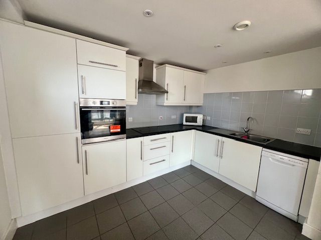 Property photo 2 of 9 Kitchen
