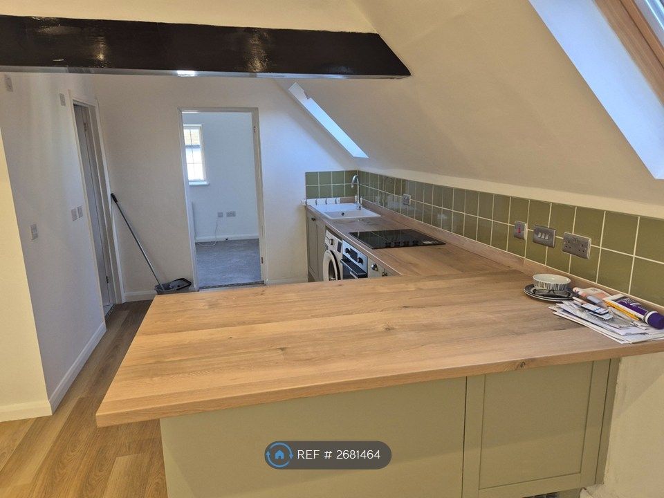 Property photo 1 of 8 Kitchen