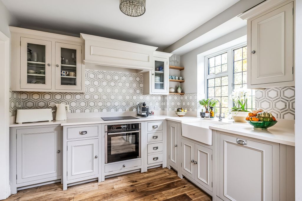 Property photo 3 of 48 Photo 89