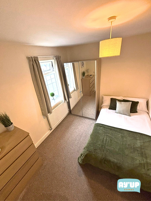 Property photo 1 of 3