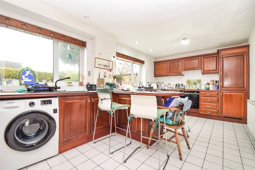 Property photo 3 of 18 Picture No. 16