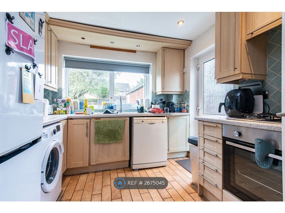 Property photo 2 of 9