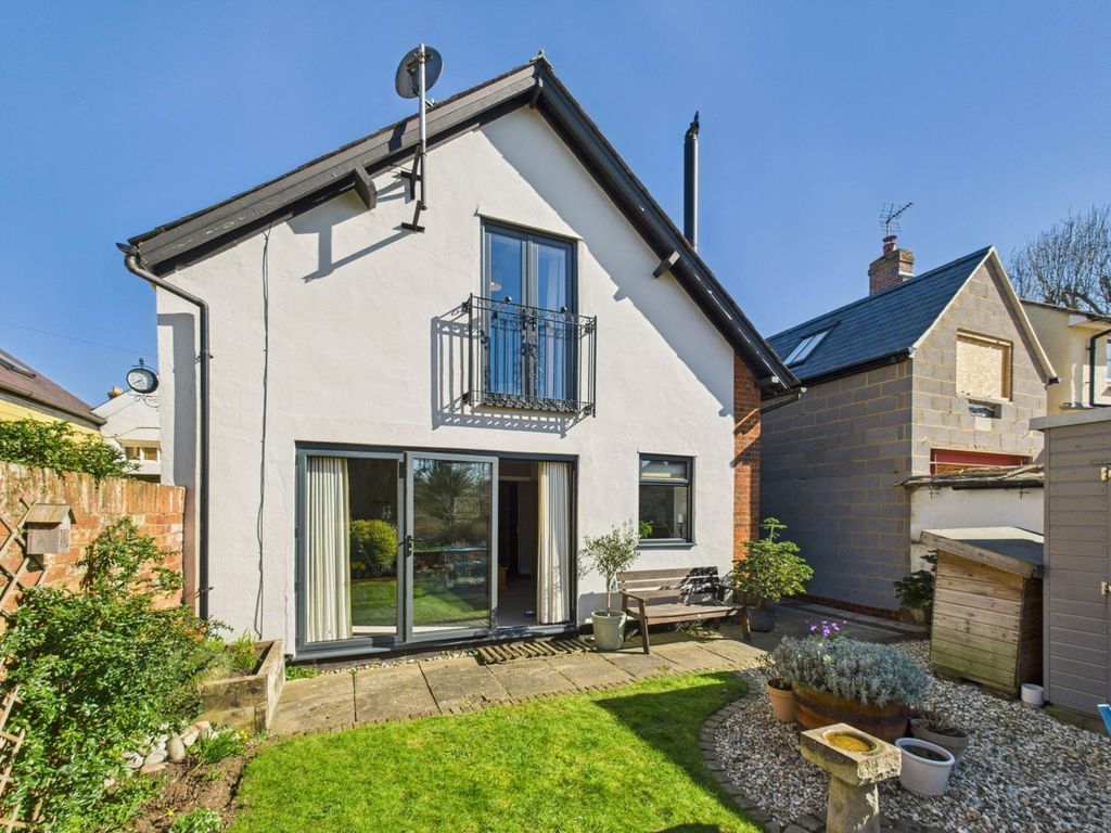 Property photo 2 of 15