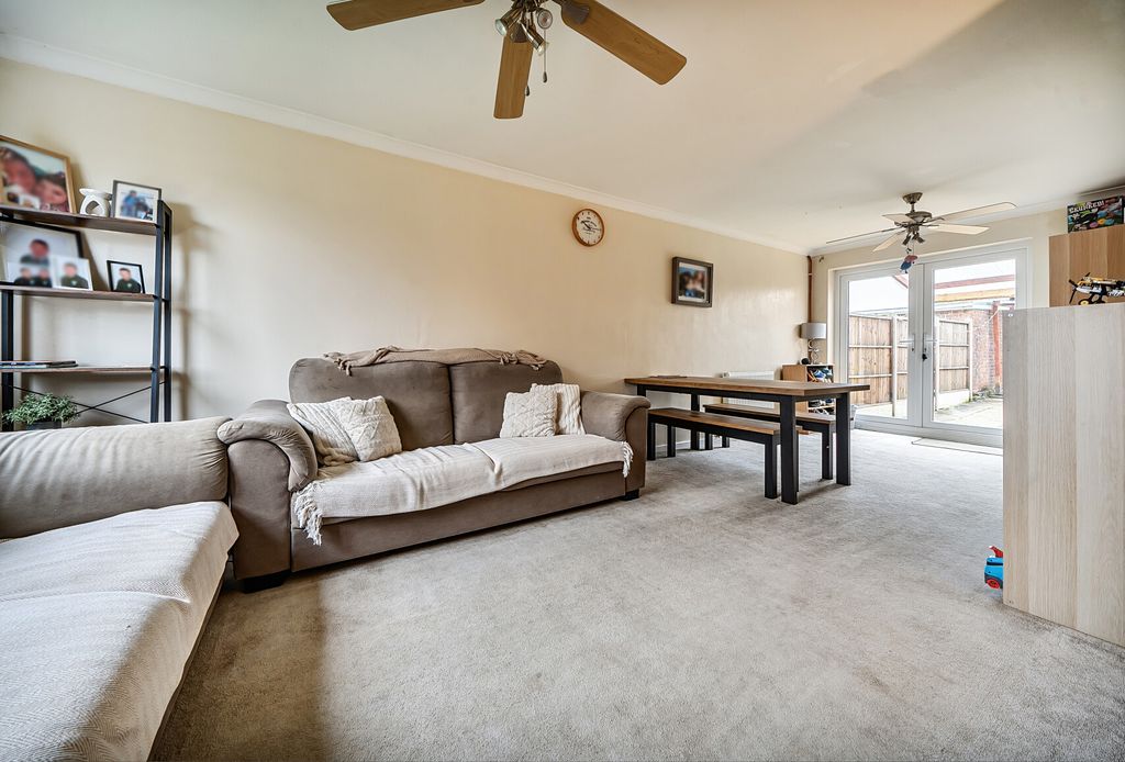 Property photo 2 of 14 1417639-7-699d86c...