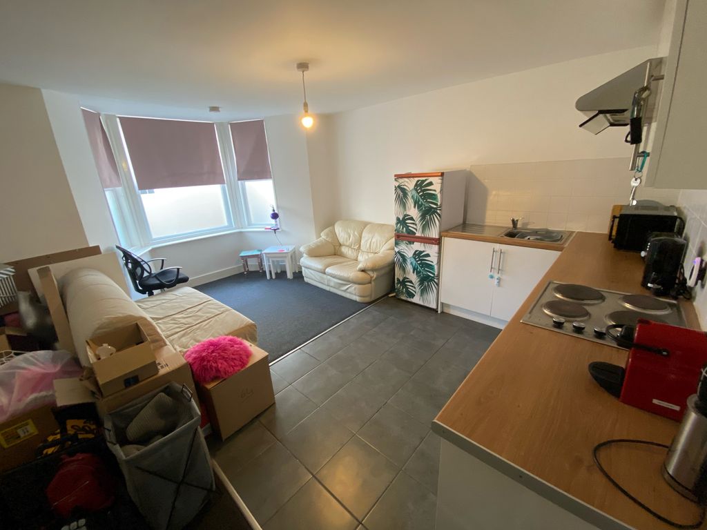 Property photo 3 of 7