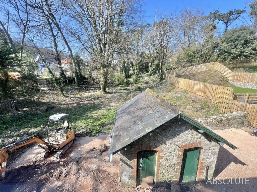 Property photo 3 of 7