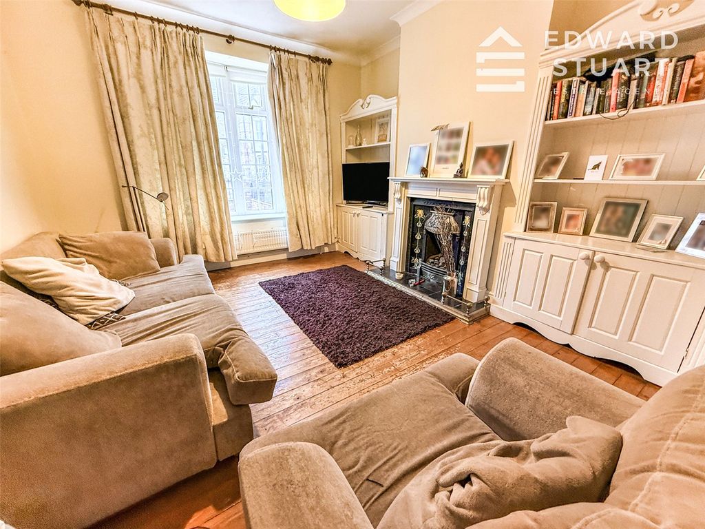 Property photo 3 of 17 Picture No. 14