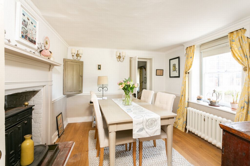 Property photo 3 of 16 Dining Room