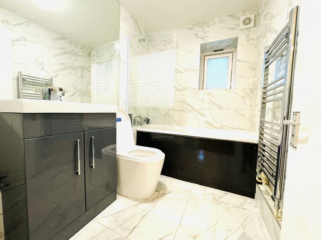 Property photo 2 of 3