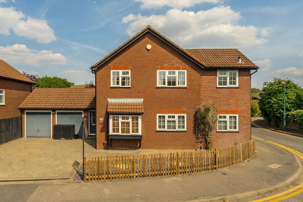 Property photo 1 of 7
