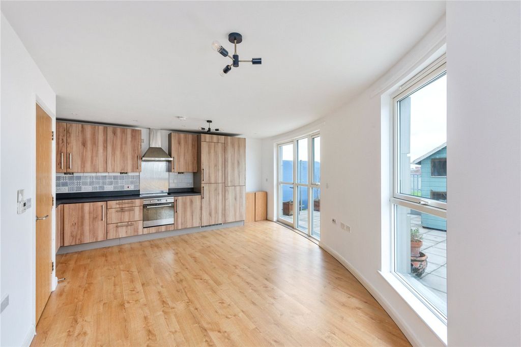 Property photo 3 of 12 Picture No. 06