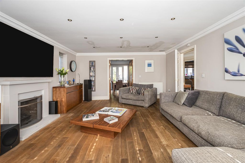 Property photo 1 of 21 3 Rosewoods3.Jpg