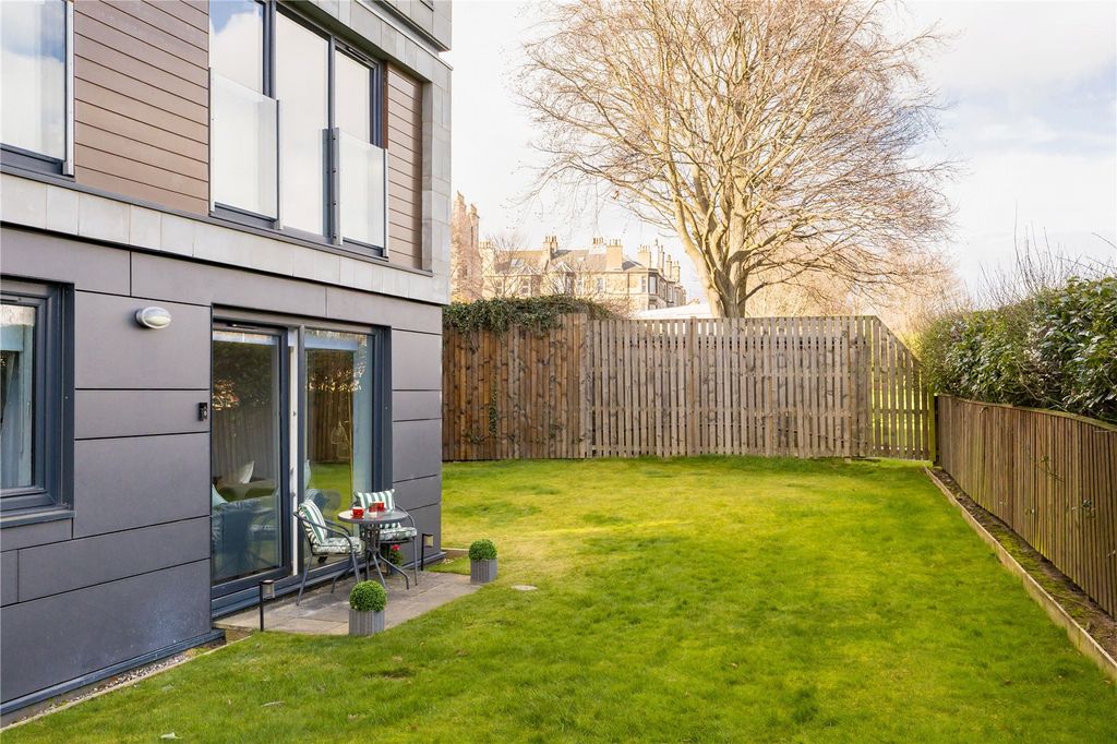 Property photo 2 of 17 Picture No. 51