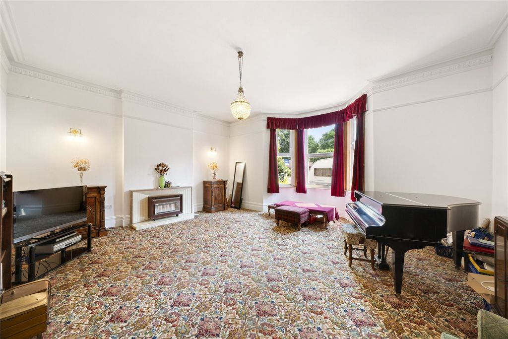 Property photo 2 of 12 Picture No. 04