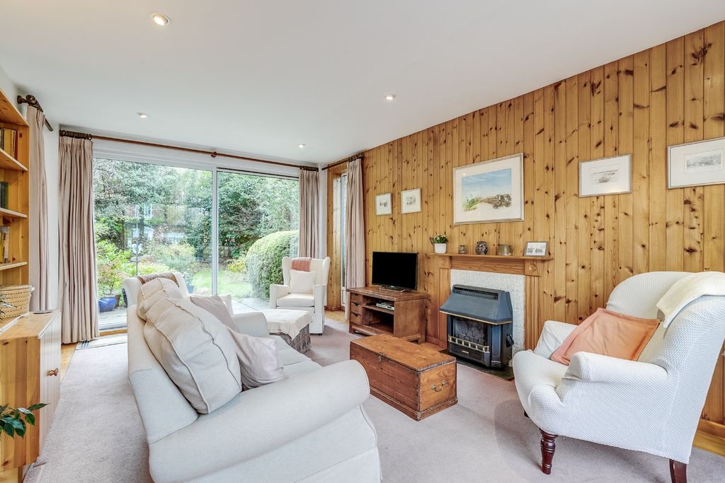 Property photo 3 of 21 4558696